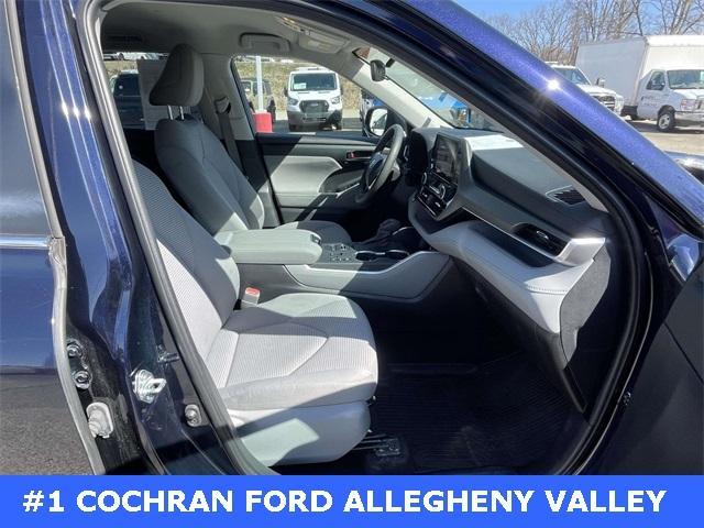 used 2023 Toyota Highlander car, priced at $36,362