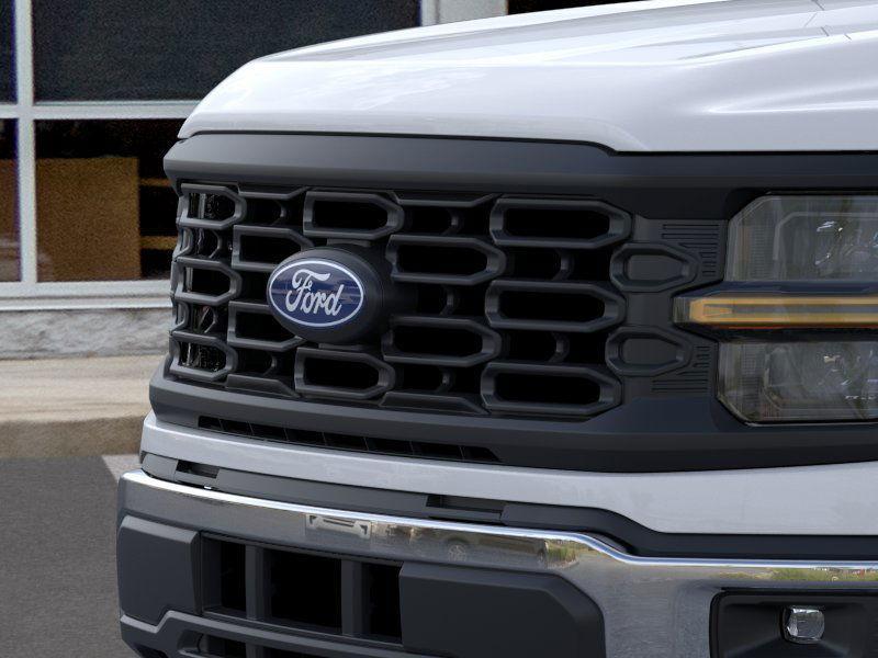 new 2024 Ford F-150 car, priced at $45,670