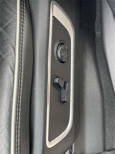 used 2021 Ram 1500 car, priced at $38,043