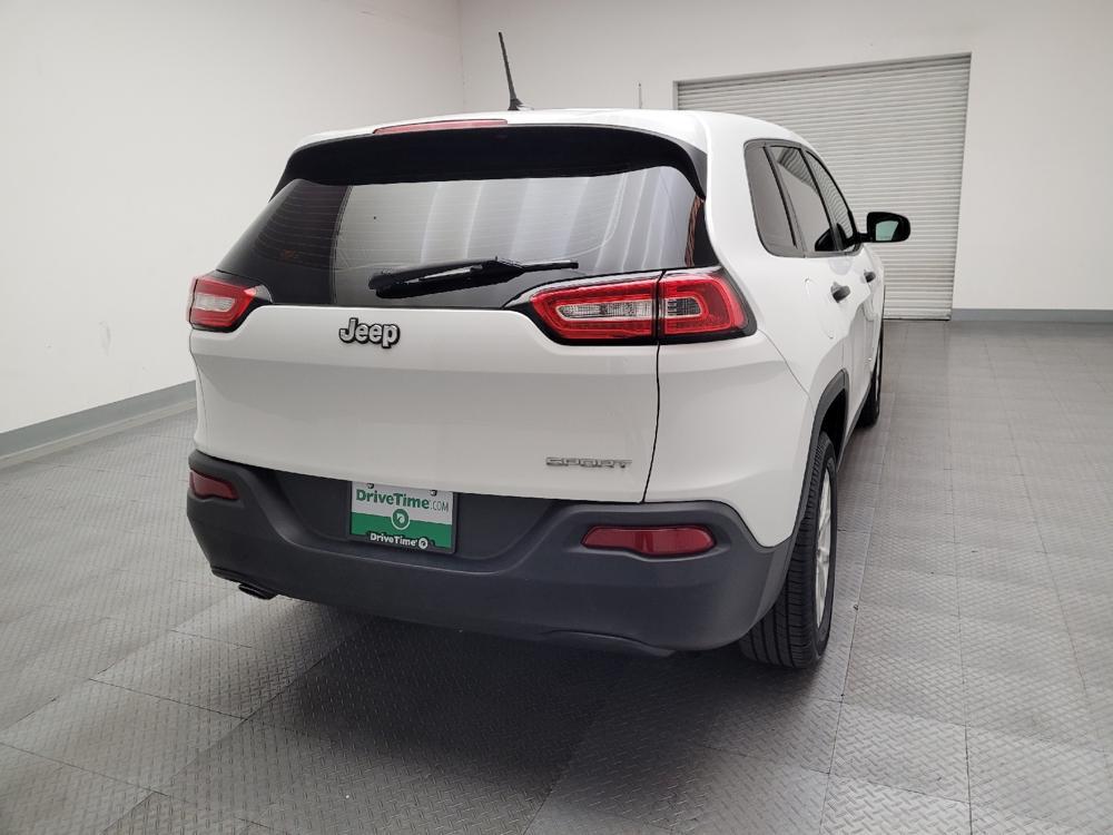 used 2015 Jeep Cherokee car, priced at $11,795