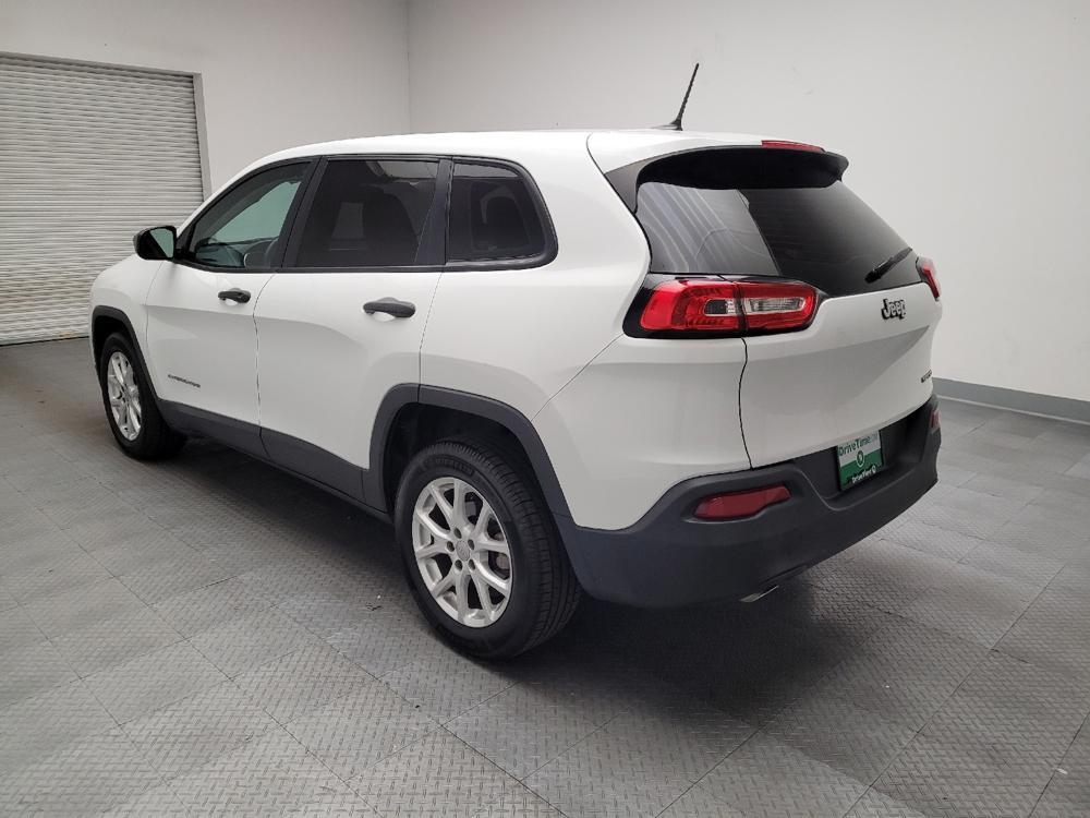 used 2015 Jeep Cherokee car, priced at $11,795