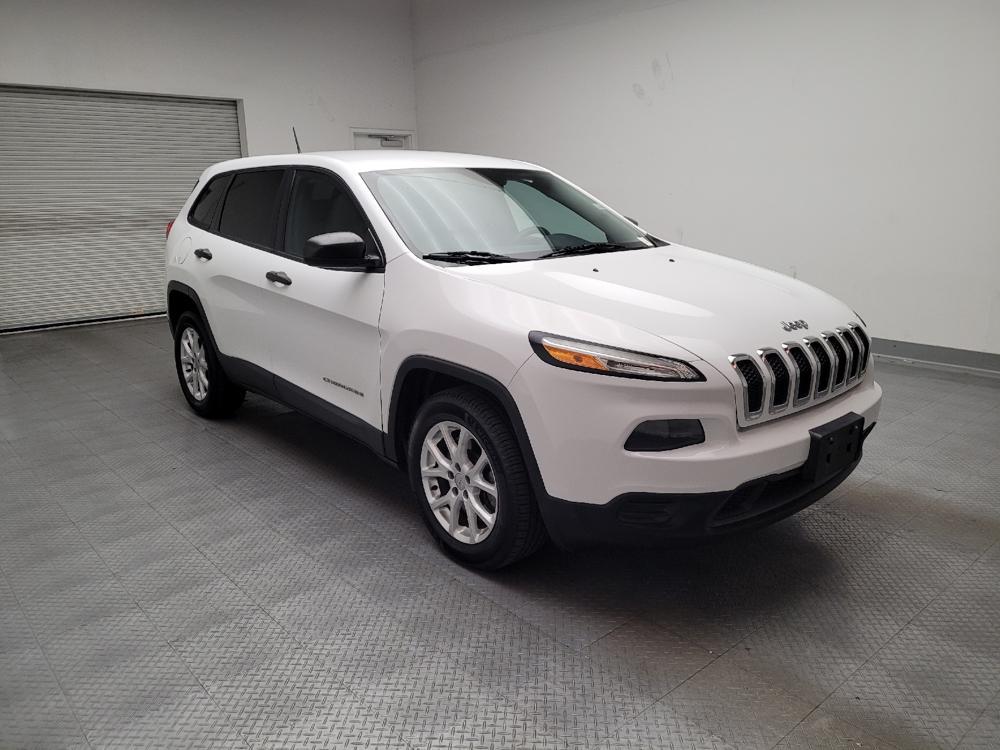 used 2015 Jeep Cherokee car, priced at $11,795