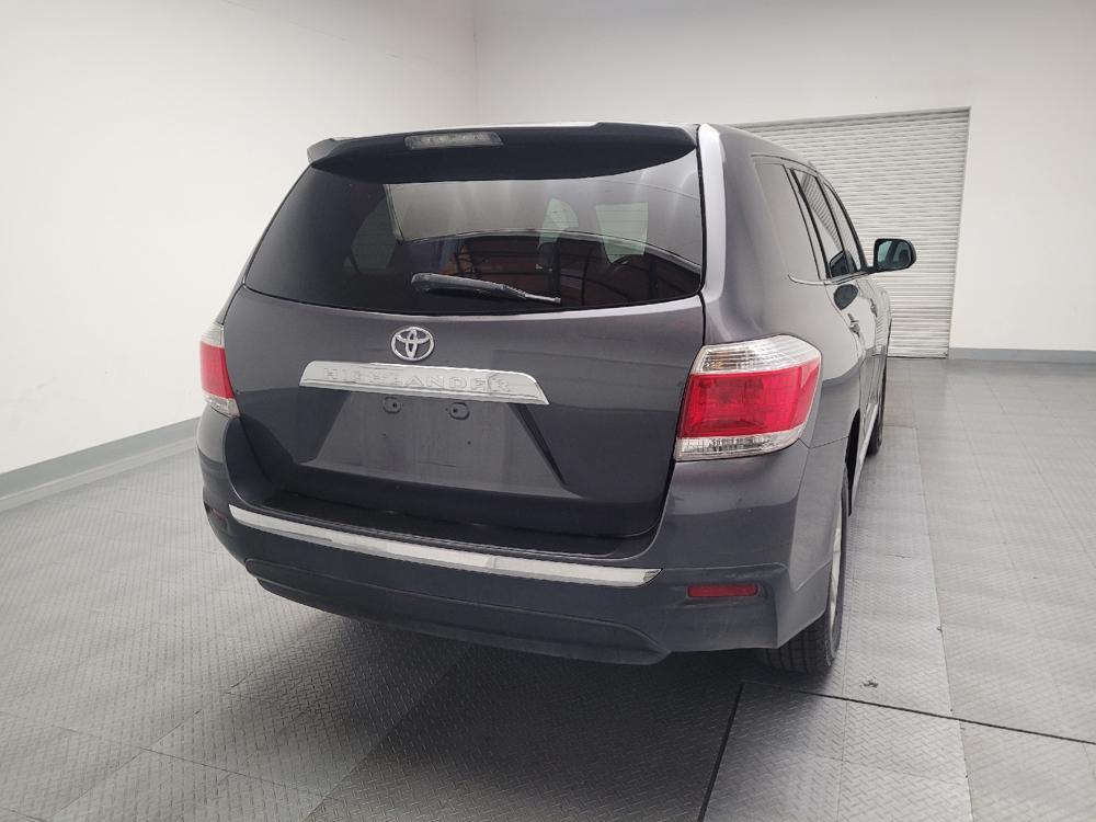 used 2013 Toyota Highlander car, priced at $15,595