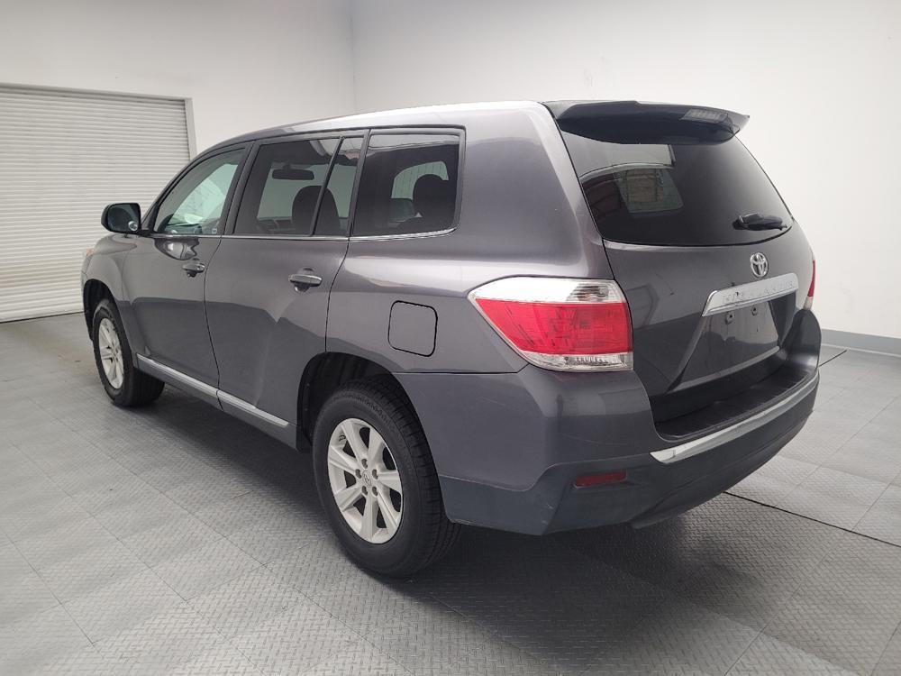 used 2013 Toyota Highlander car, priced at $15,595