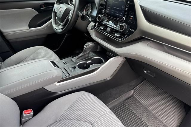 used 2022 Toyota Highlander car, priced at $27,982