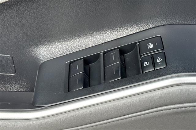 used 2022 Toyota Highlander car, priced at $27,982