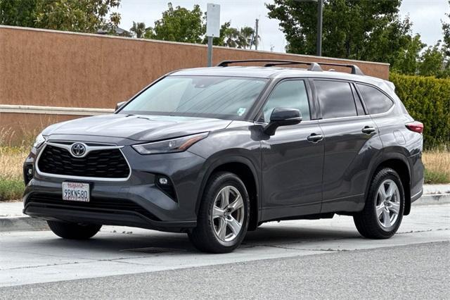 used 2022 Toyota Highlander car, priced at $27,982