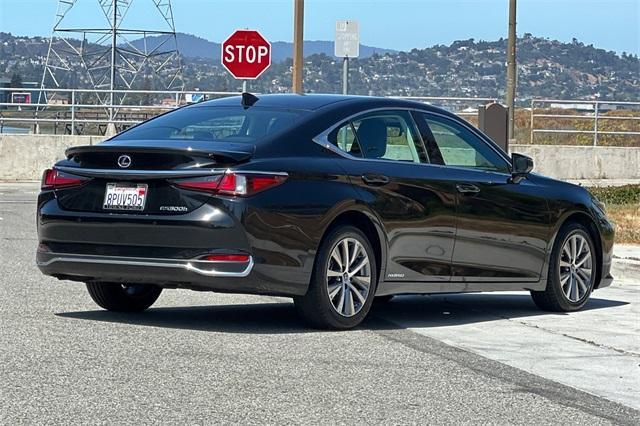 used 2020 Lexus ES 300h car, priced at $32,982
