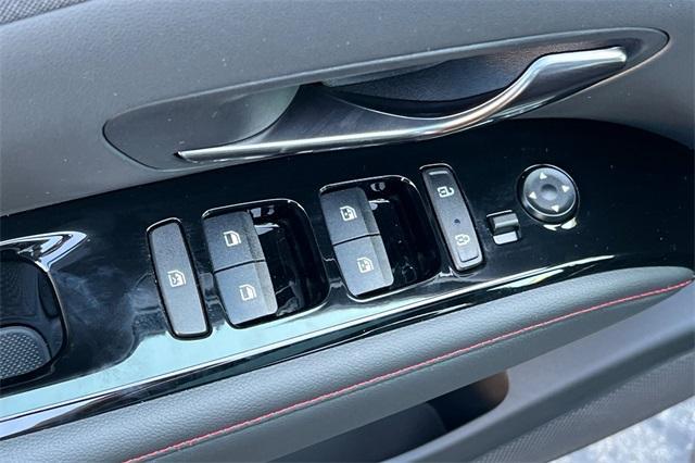 used 2024 Hyundai TUCSON Hybrid car, priced at $32,982