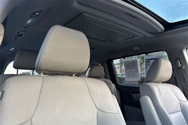 used 2014 Honda Odyssey car, priced at $12,982