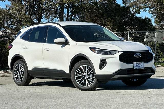 new 2025 Ford Escape car, priced at $41,520