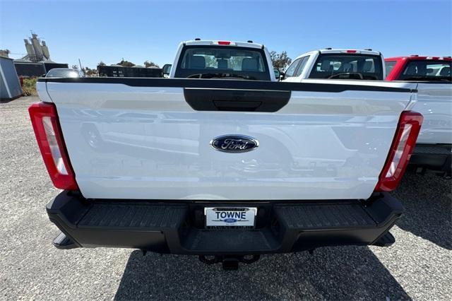 new 2025 Ford F-250 car, priced at $47,820
