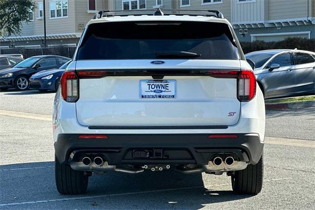 new 2025 Ford Explorer car, priced at $62,325