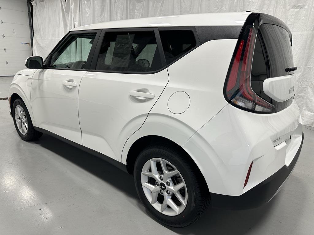 used 2024 Kia Soul car, priced at $16,295