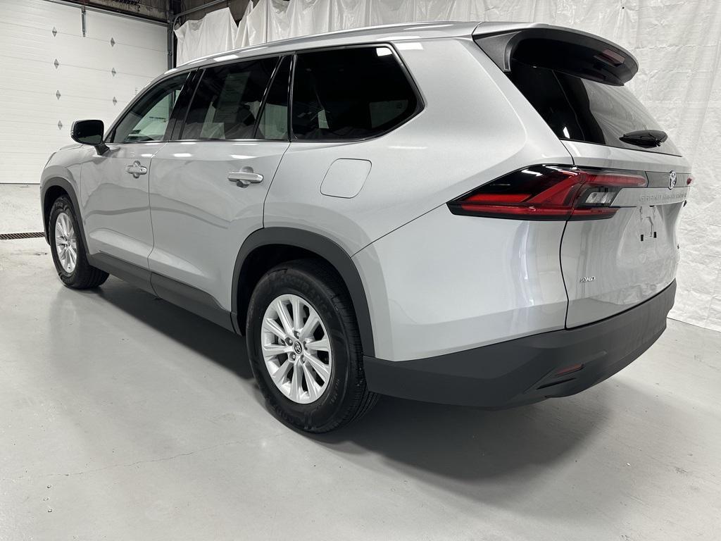used 2025 Toyota Grand Highlander car, priced at $44,995