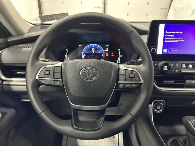 used 2025 Toyota Grand Highlander car, priced at $45,995