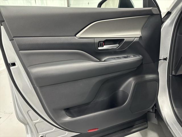 used 2025 Toyota Grand Highlander car, priced at $45,995
