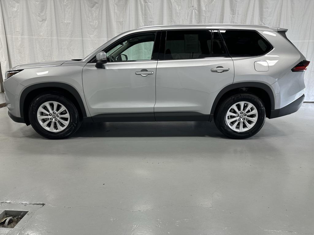 used 2025 Toyota Grand Highlander car, priced at $44,995
