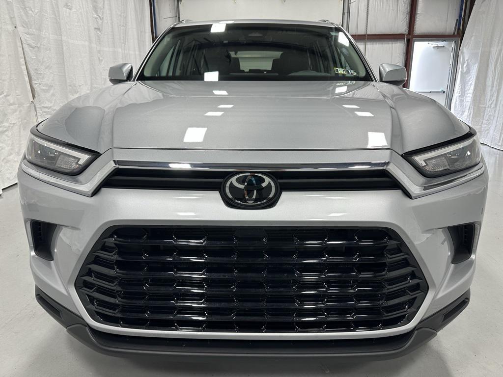 used 2025 Toyota Grand Highlander car, priced at $44,995
