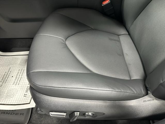 used 2025 Toyota Grand Highlander car, priced at $45,995