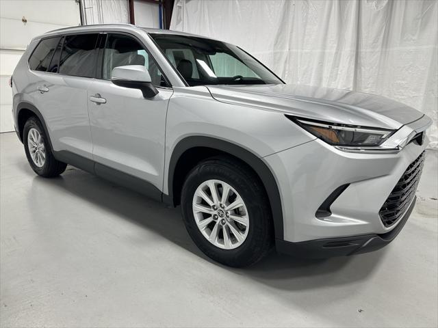 used 2025 Toyota Grand Highlander car, priced at $45,995