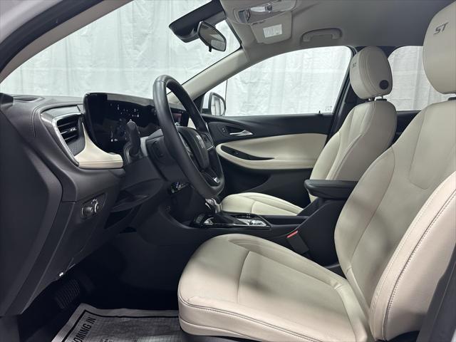 used 2024 Buick Encore GX car, priced at $22,995