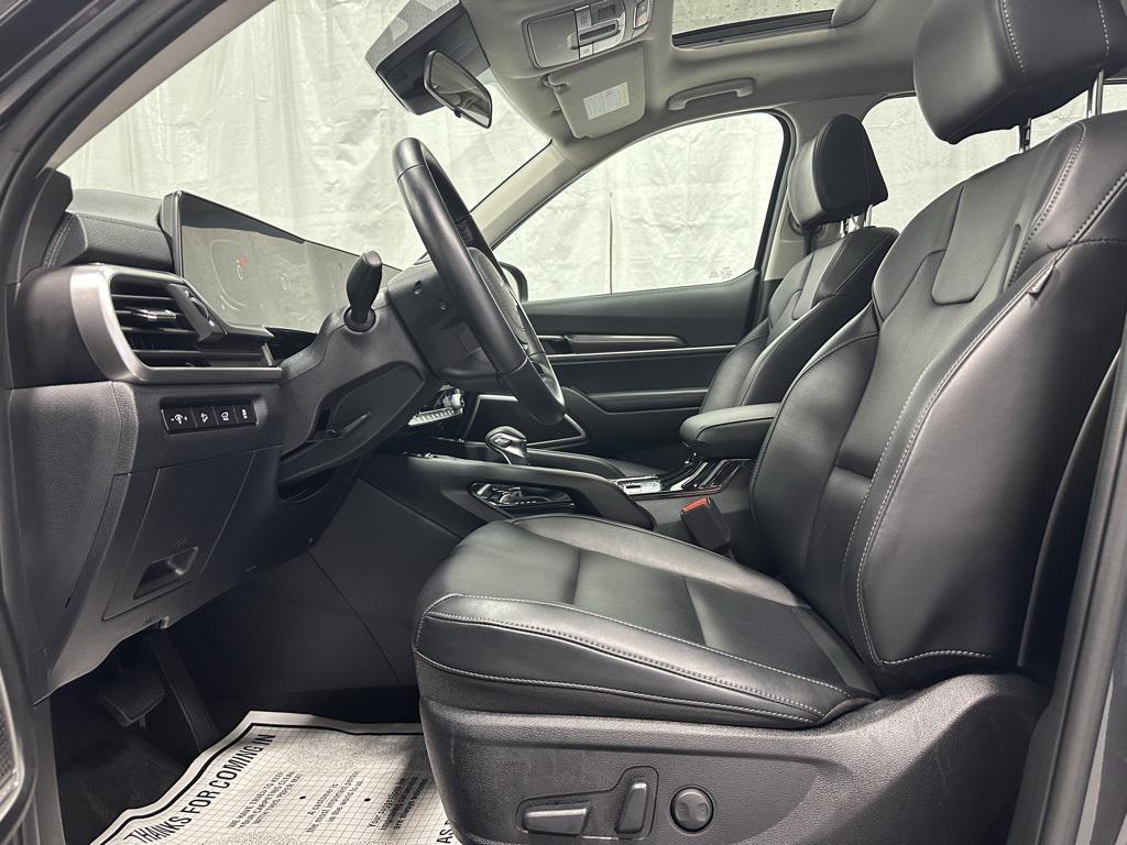 used 2025 Kia Telluride car, priced at $36,995