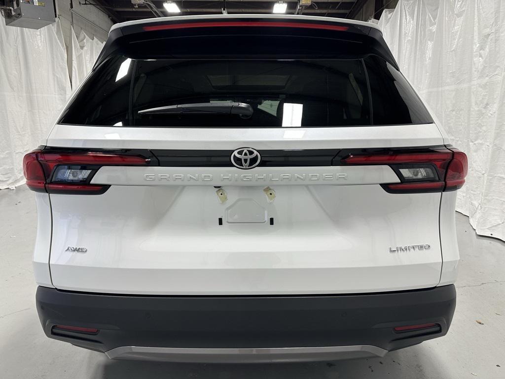 used 2025 Toyota Grand Highlander car, priced at $48,495