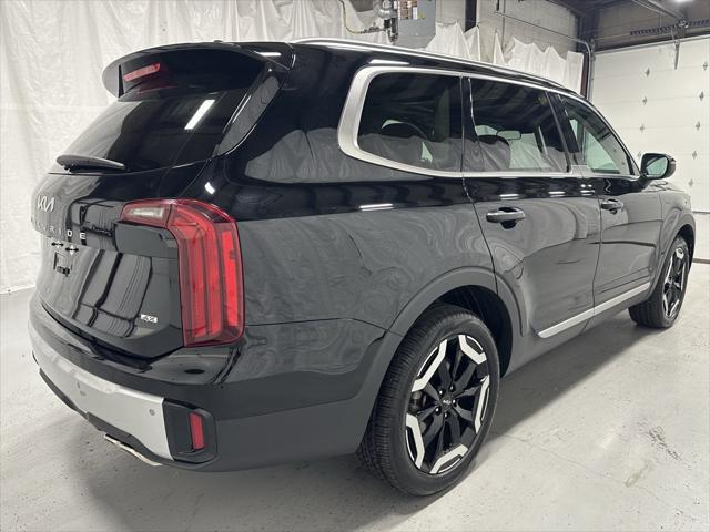 used 2025 Kia Telluride car, priced at $37,495
