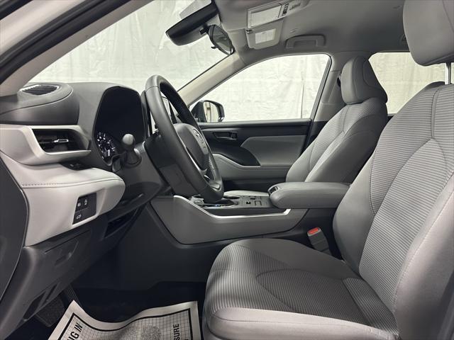 used 2024 Toyota Highlander car, priced at $38,495
