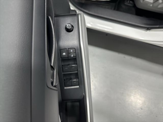 used 2024 Toyota Highlander car, priced at $38,495