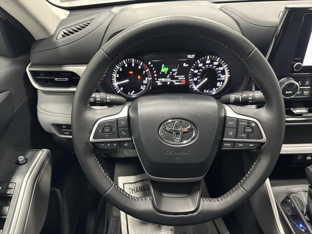 used 2024 Toyota Highlander car, priced at $38,495