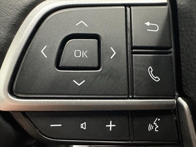used 2024 Toyota Highlander car, priced at $38,495