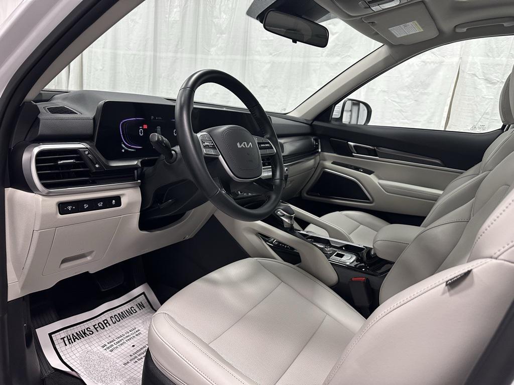 used 2025 Kia Telluride car, priced at $36,995