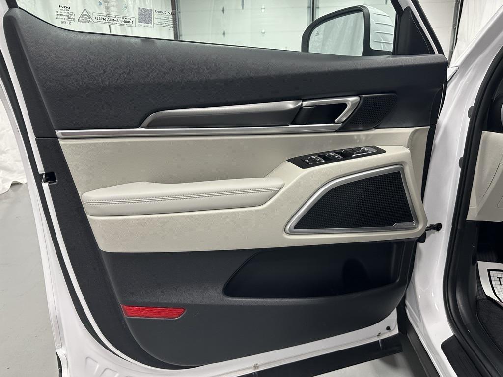 used 2025 Kia Telluride car, priced at $36,995