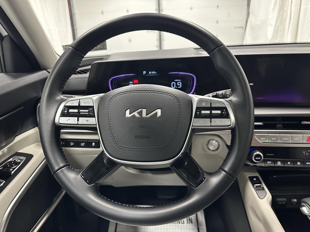 used 2025 Kia Telluride car, priced at $36,995