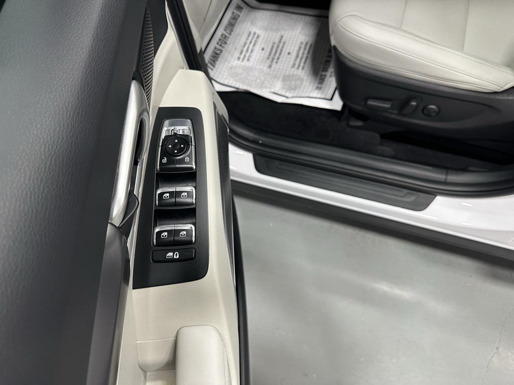 used 2025 Kia Telluride car, priced at $36,995