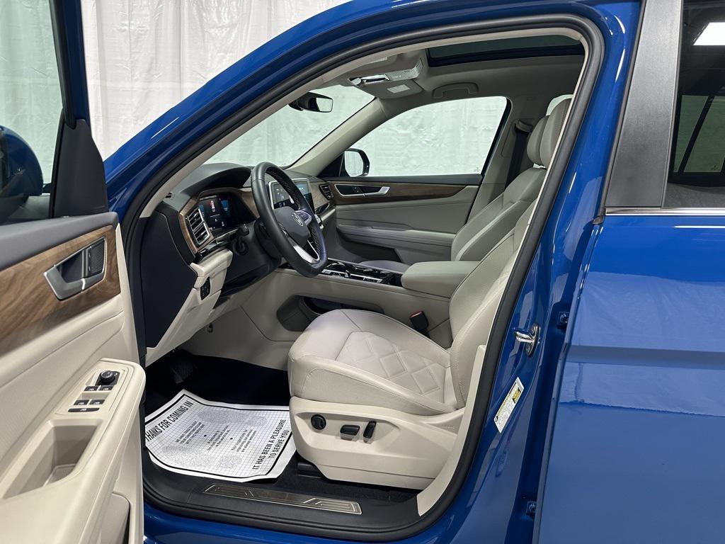used 2025 Volkswagen Atlas car, priced at $36,495