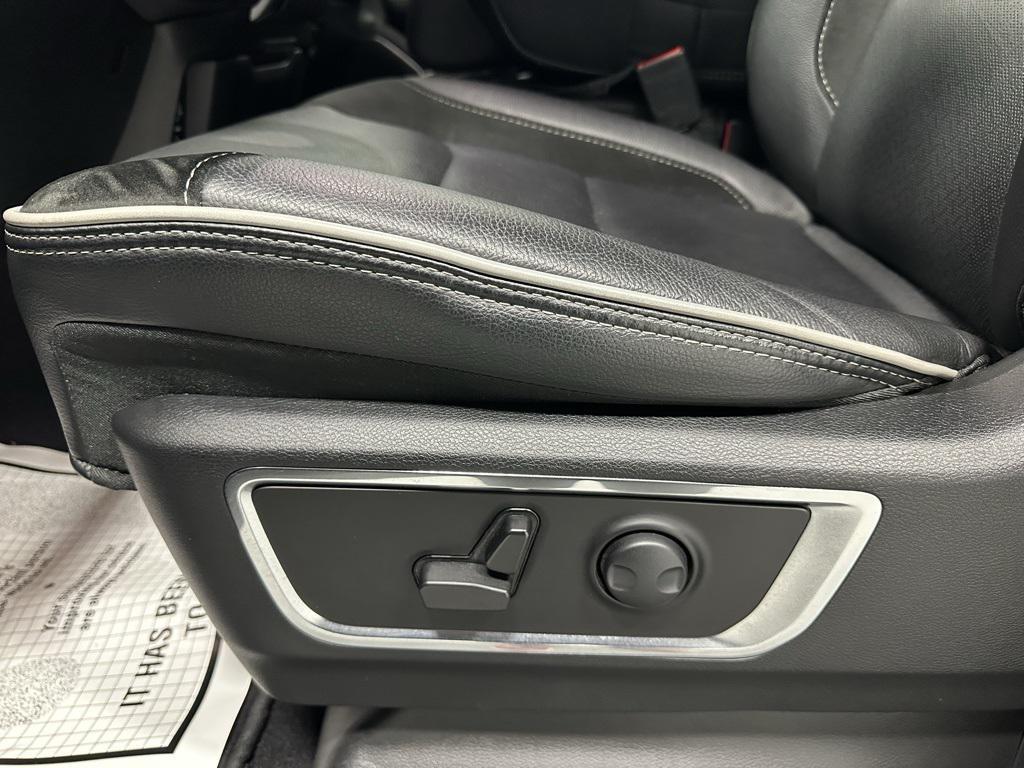 used 2025 Ram 1500 car, priced at $44,995