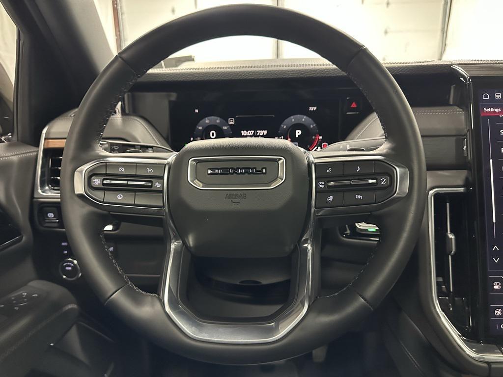 used 2025 GMC Yukon car, priced at $78,995