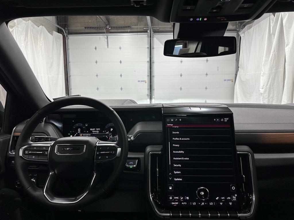 used 2025 GMC Yukon car, priced at $78,995