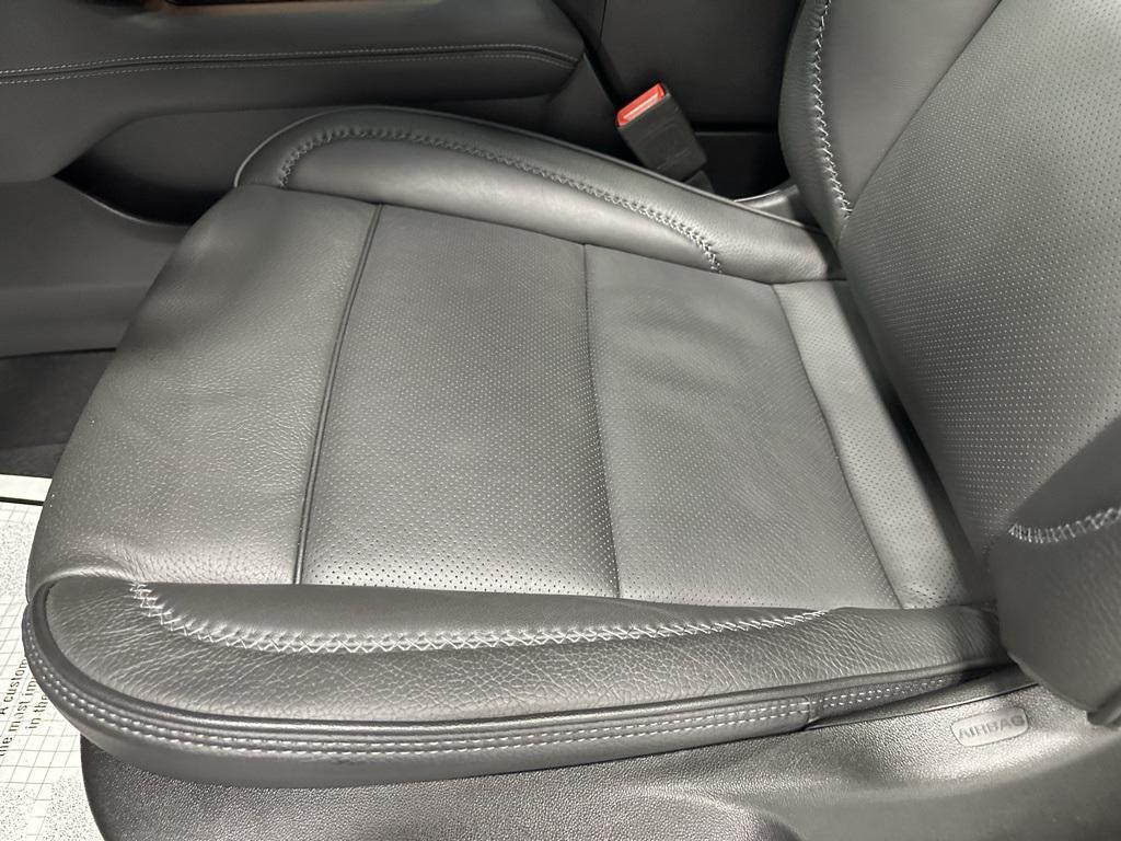 used 2025 GMC Yukon car, priced at $78,995