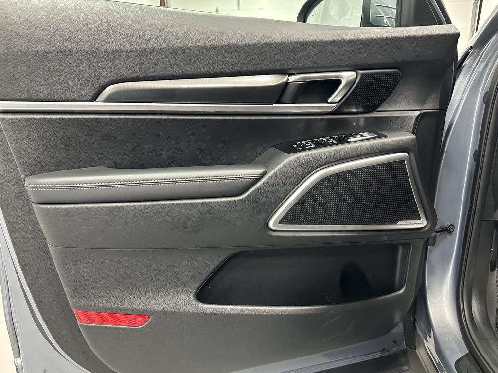 used 2025 Kia Telluride car, priced at $38,495