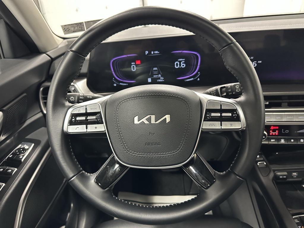 used 2025 Kia Telluride car, priced at $37,495