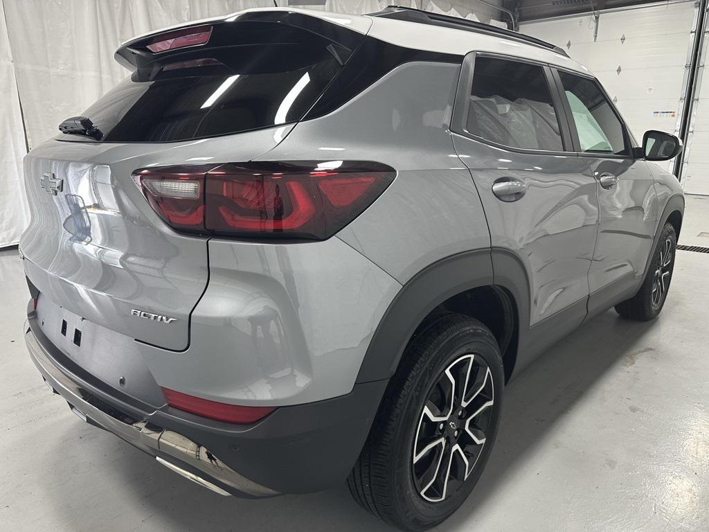 used 2024 Chevrolet TrailBlazer car, priced at $25,495