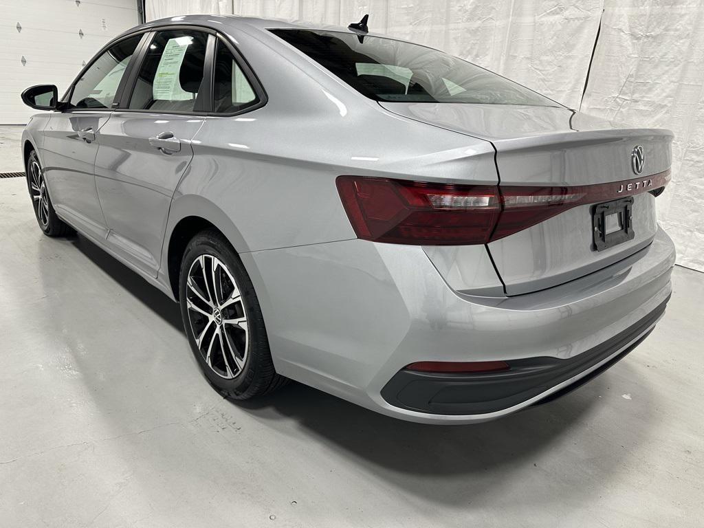 used 2025 Volkswagen Jetta car