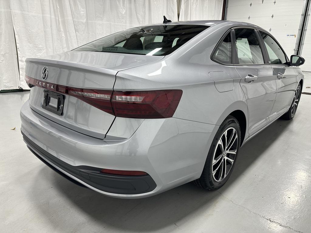 used 2025 Volkswagen Jetta car