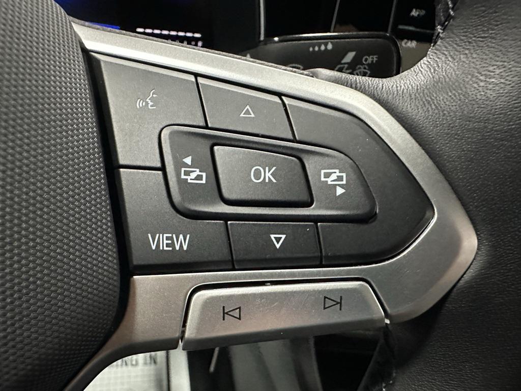 used 2025 Volkswagen Jetta car