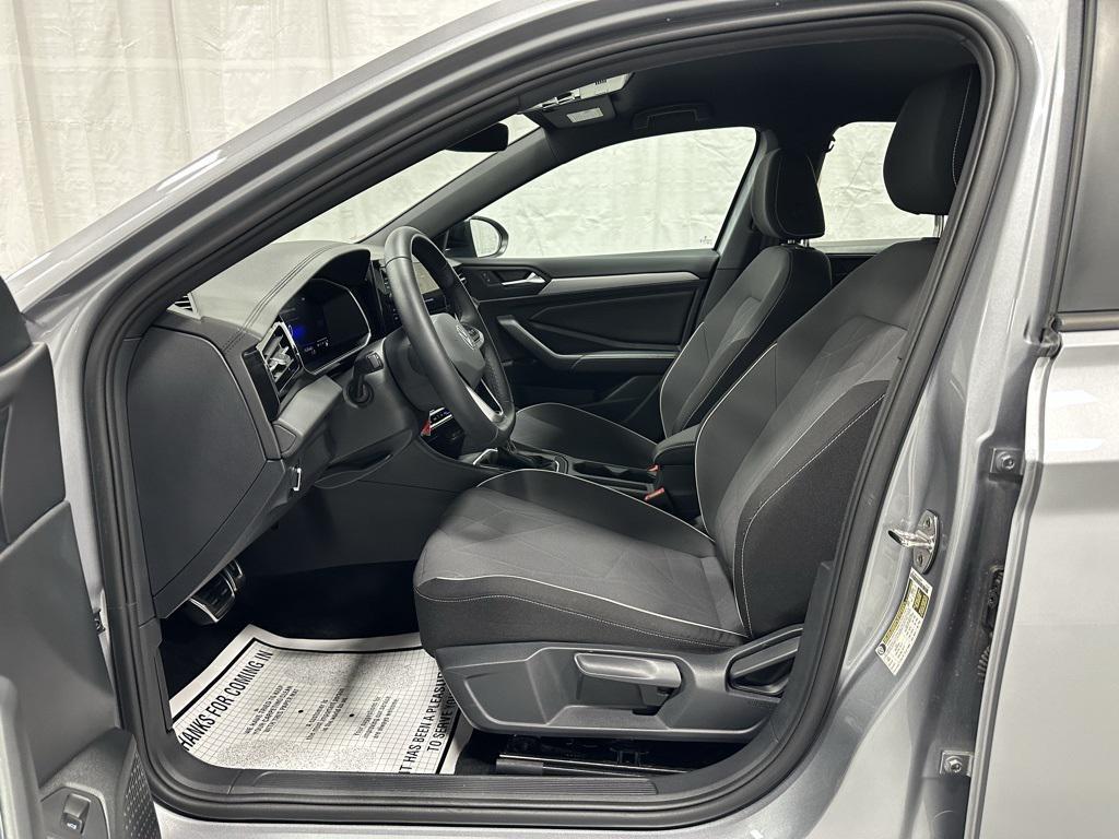 used 2025 Volkswagen Jetta car