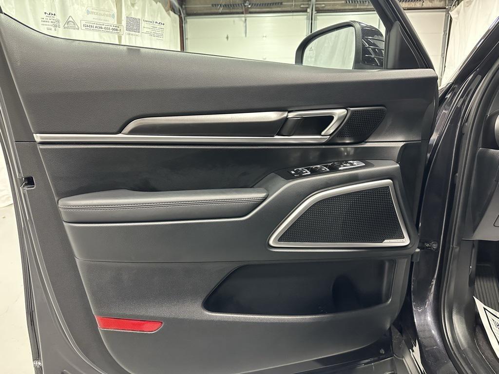 used 2025 Kia Telluride car, priced at $35,995